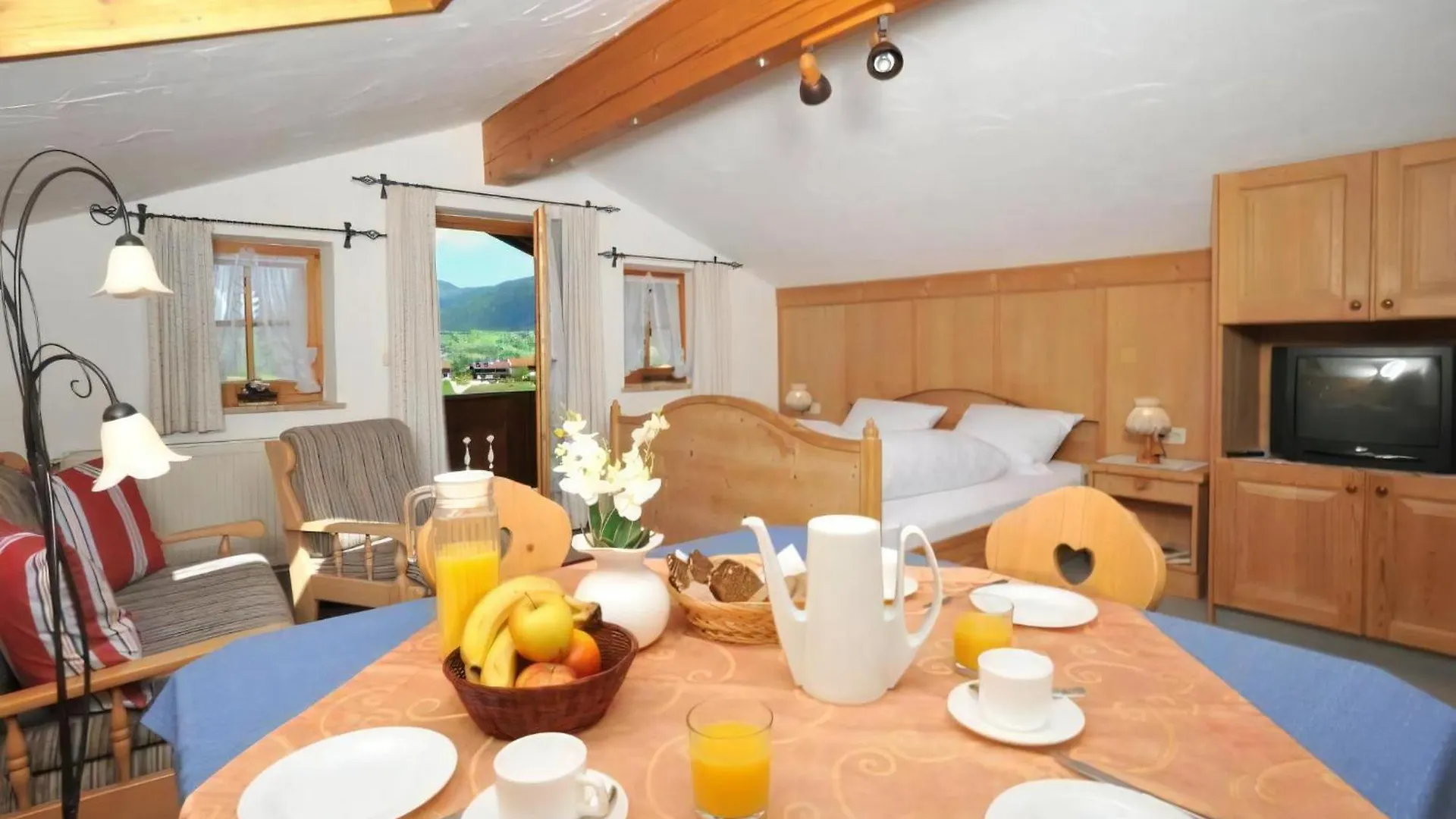 Komfortable Ferienwohnung Mit Herrlichem Bergblick 雷特温克尔 公寓